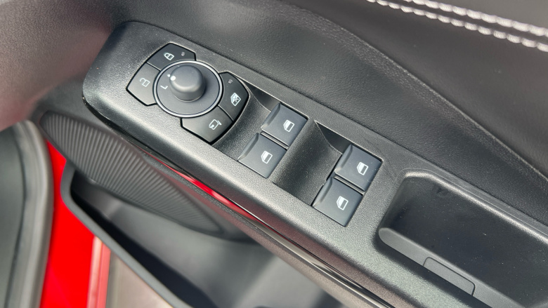 Ford Puma 1.0 EcoBoost Hybrid mHEV Titanium 5dr Petrol Hatchback